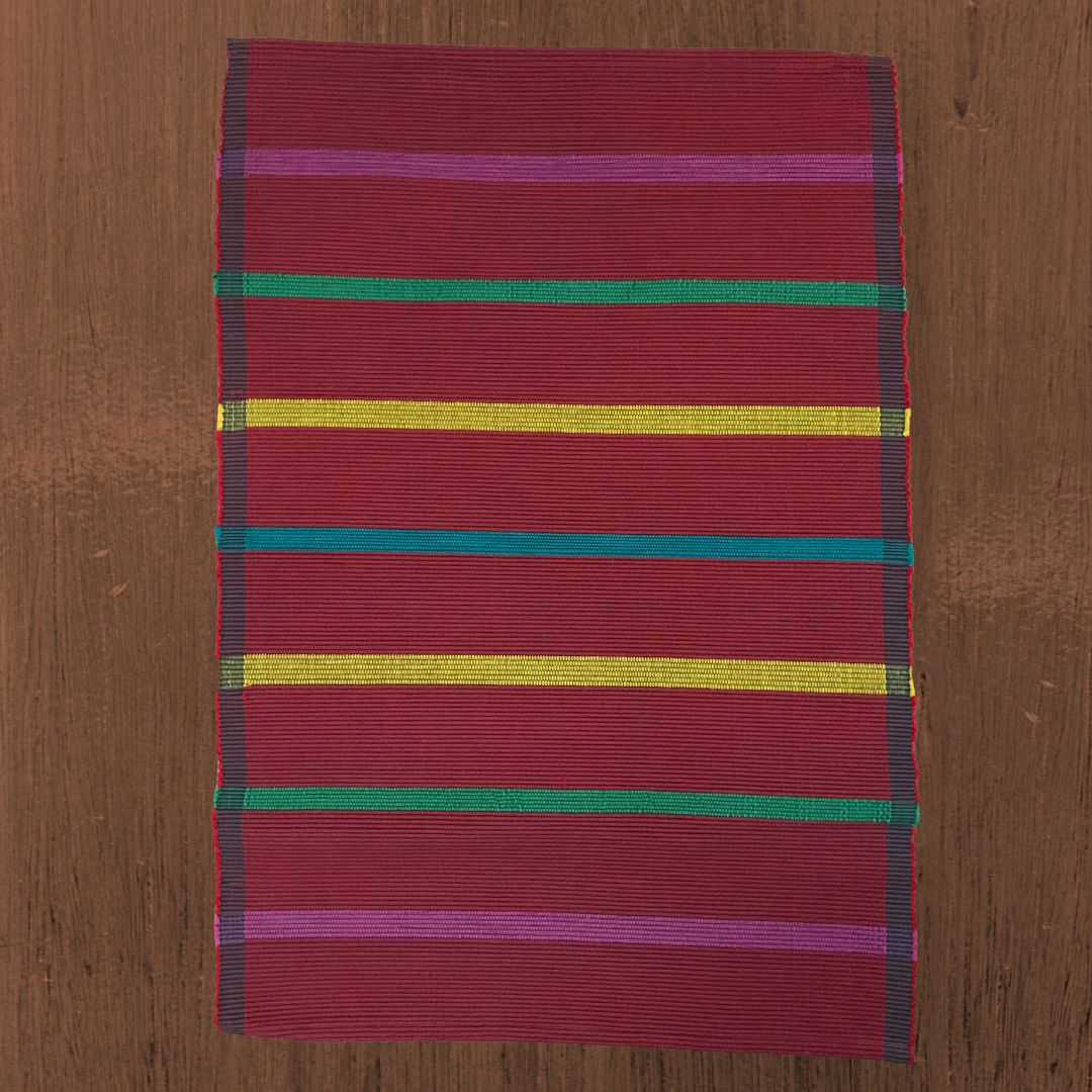 Floor rug - Red with stripes